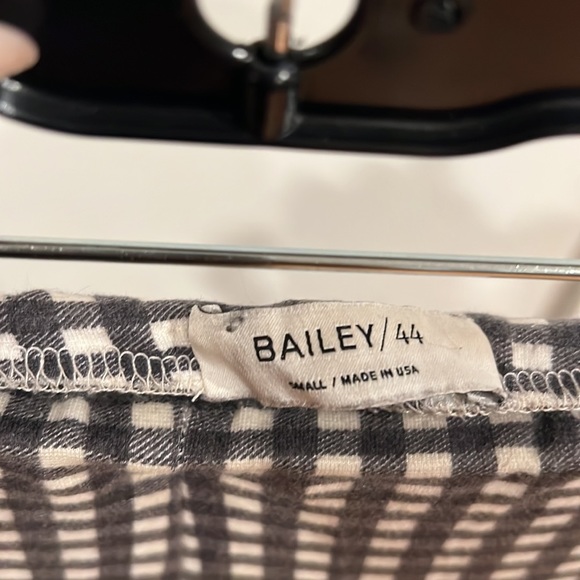 Bailey 44 - Grey Checkered Flare Crop Pants - Picture 3 of 3